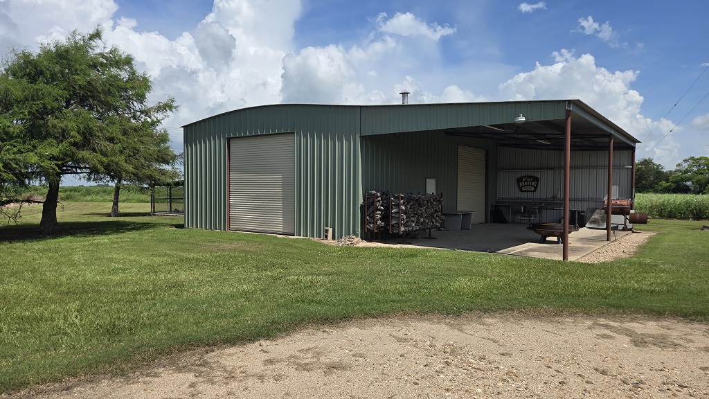 CR 375, EL CAMPO, TX  77437