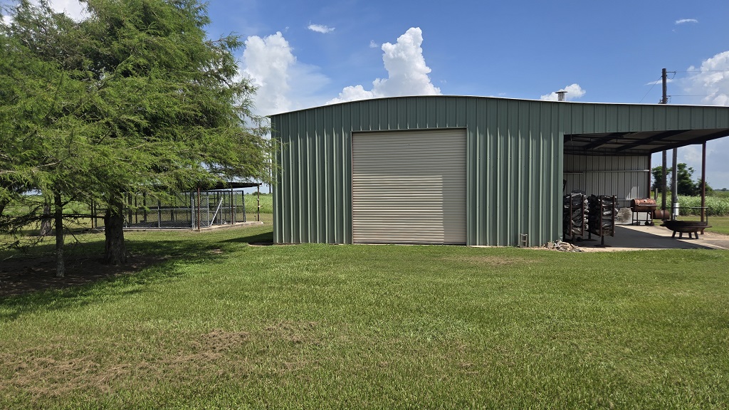 CR 375, EL CAMPO, TX  77437